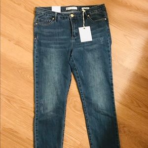 NWT ANNE KLEIN size 6 cropped jeans